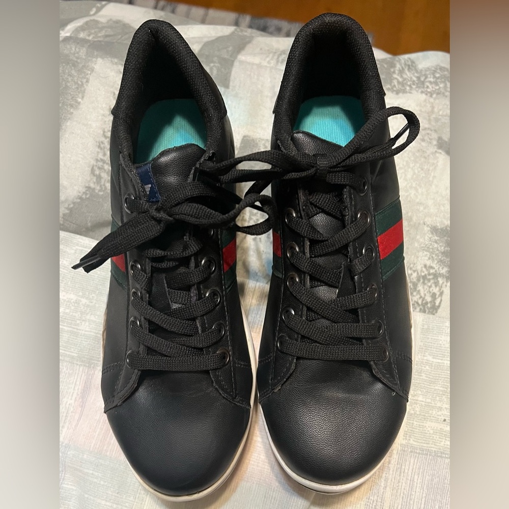 Black faux leather Platform Sneakers with Red and Green Stripes